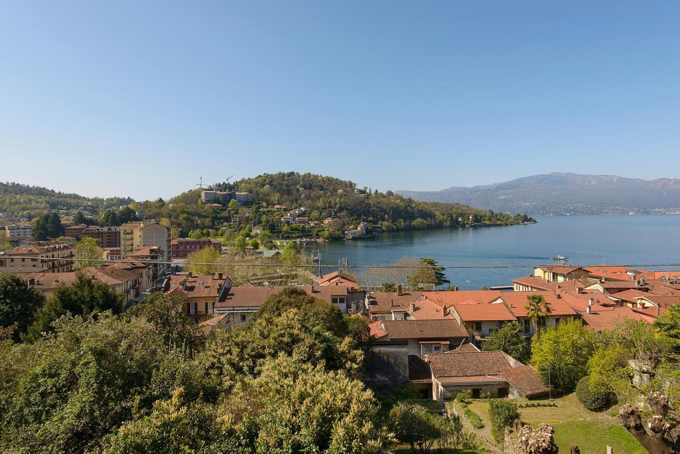 Appartamenti I Fiori Del Lago Laveno Eksteriør billede